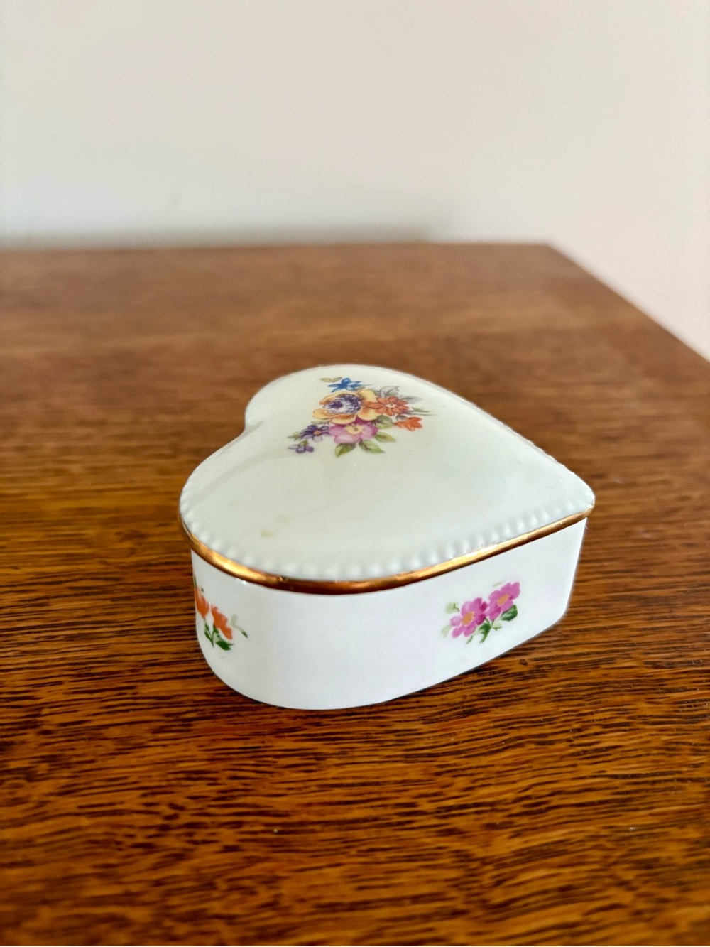Heart-Shaped Floral Porcelain Trinket Box - White with Gold Trim